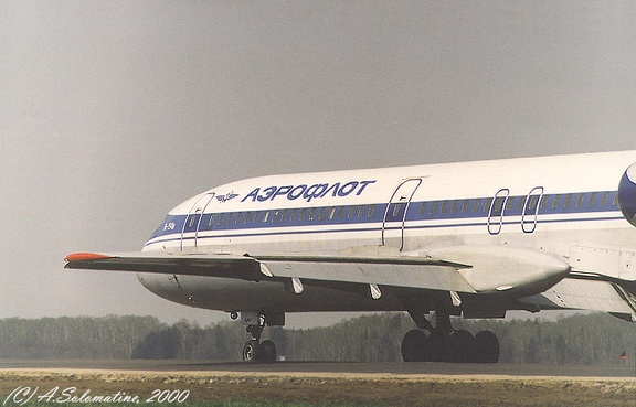 Tu 154 nose