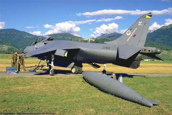 Harrier on the ground 02 GR7