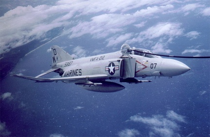 McDonnell Douglas F 4J Phantom II