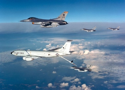 F 16 KC135R