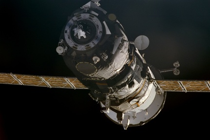iss001 324 002