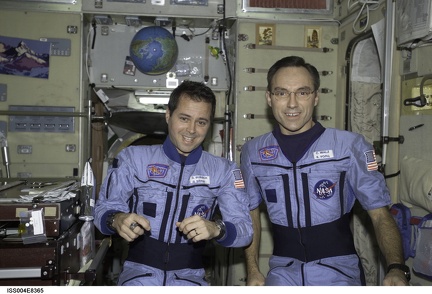 iss004e8365