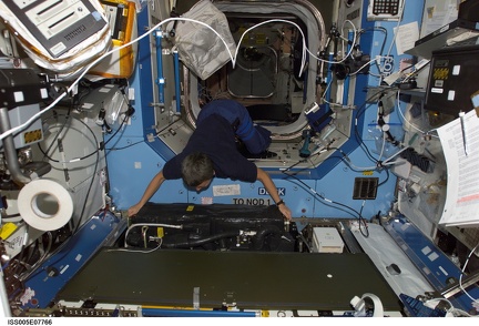iss005e07766