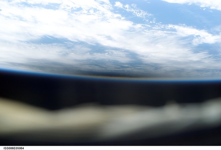iss006e05064
