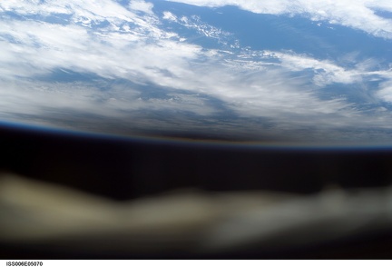 iss006e05070