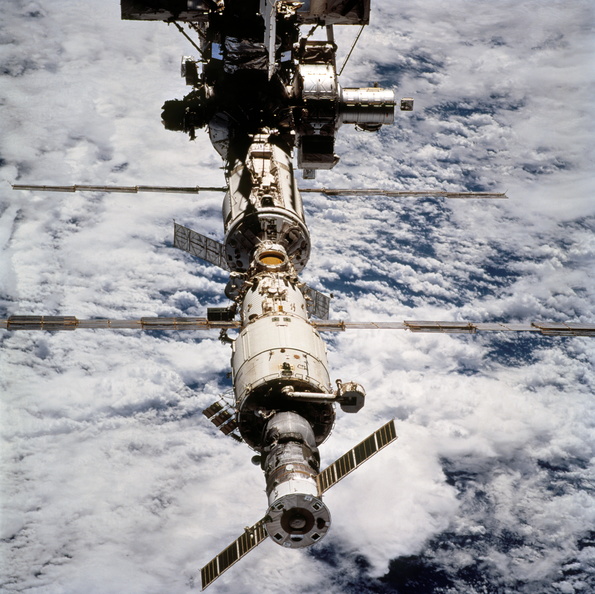 sts111-708-093.jpg