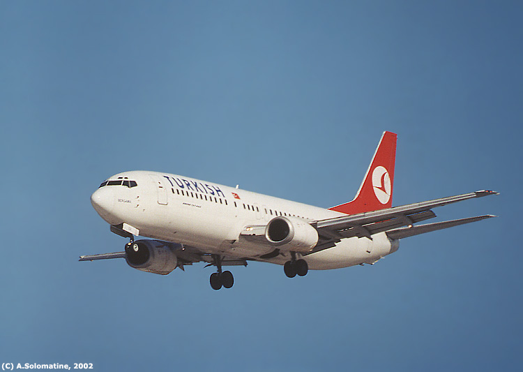 B 737 400 Turkish 001