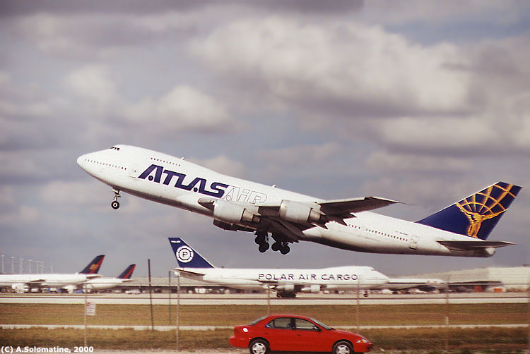 B 747 200 Atlas to